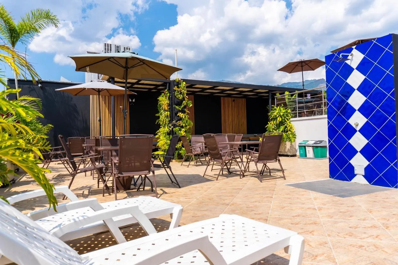 Hotel California Center Med Medellin