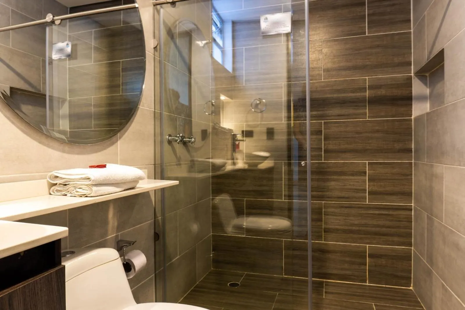 Hotel California Center Med Medellin