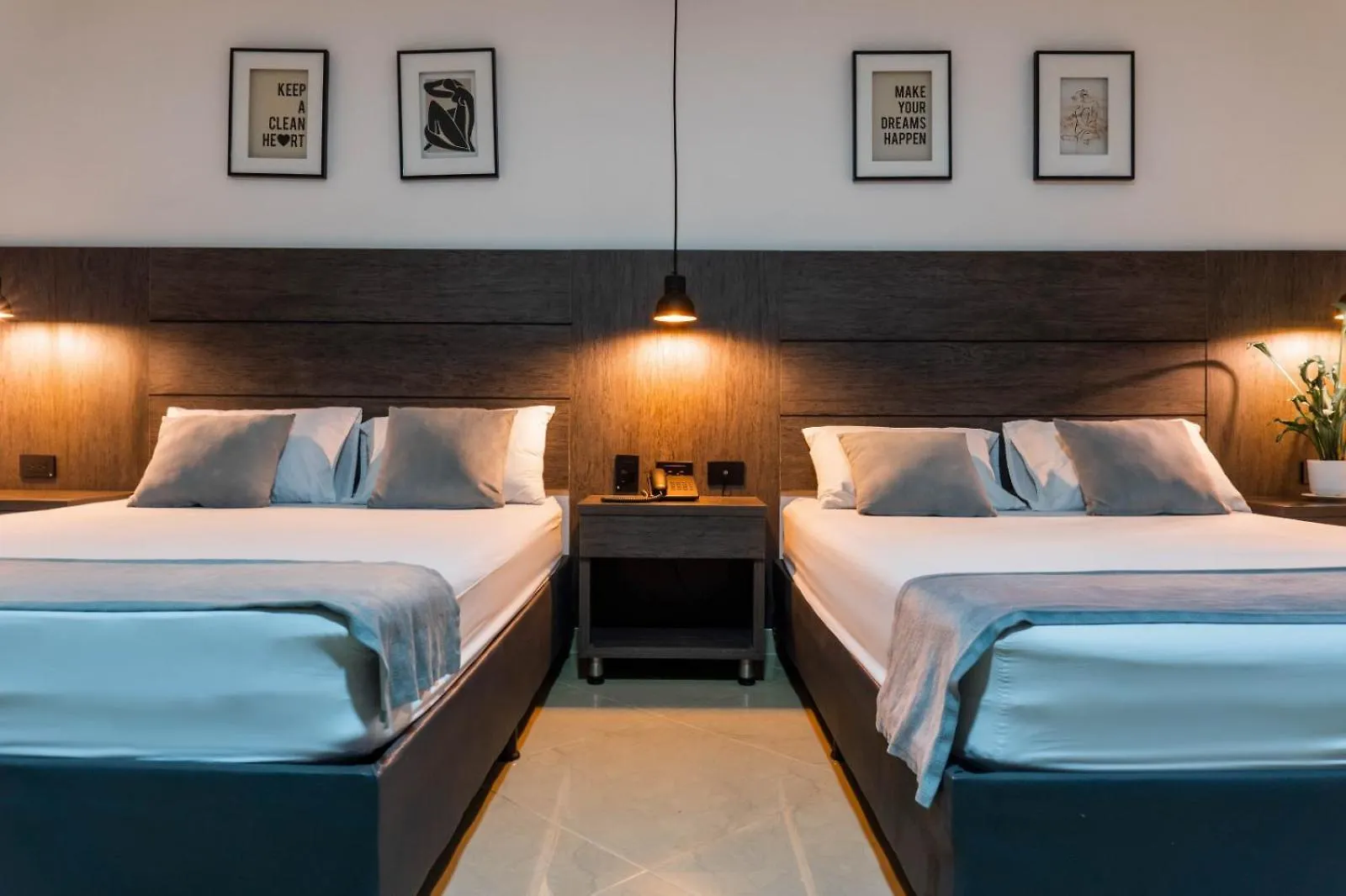 Hotel California Center Med Medellin