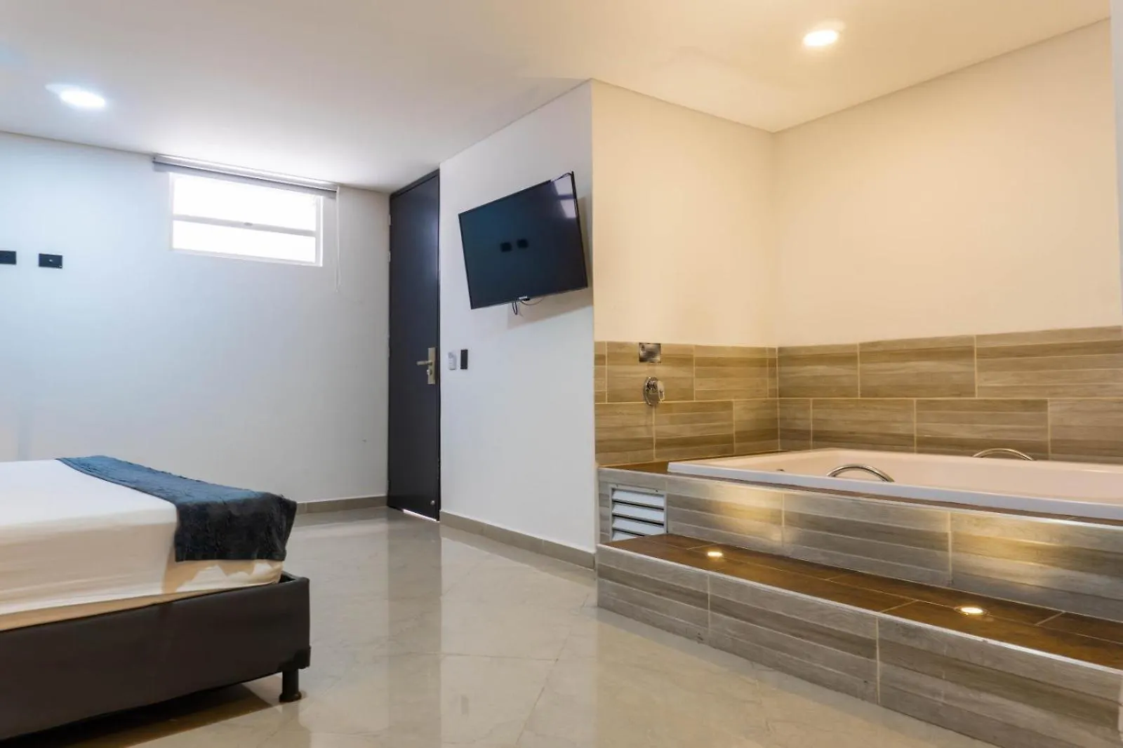 Hotel California Center Med Medellin Colombia