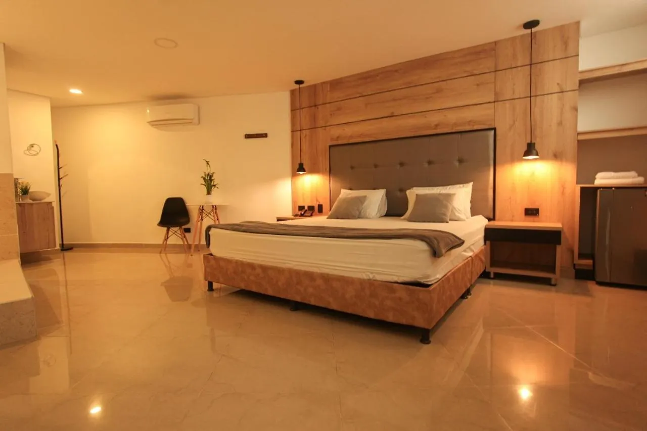 ***  Hotel California Center Med Medellín Colombia