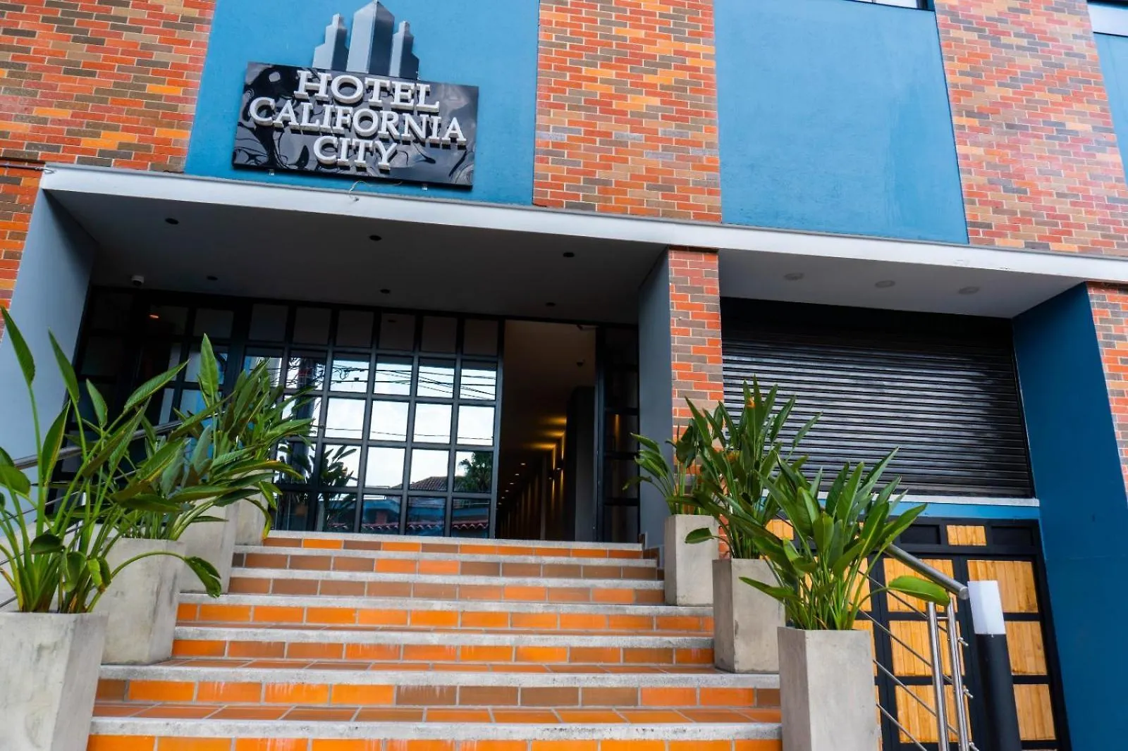 Hotel California Center Med Medellín