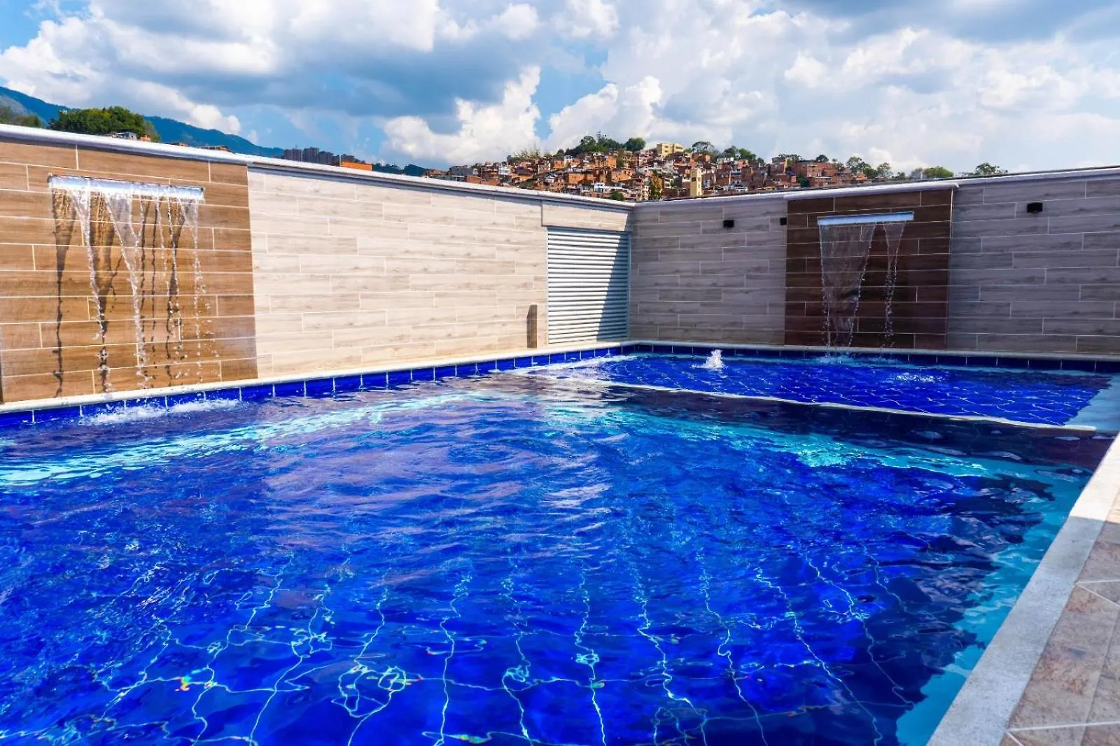 Hotel California Center Med Medellín