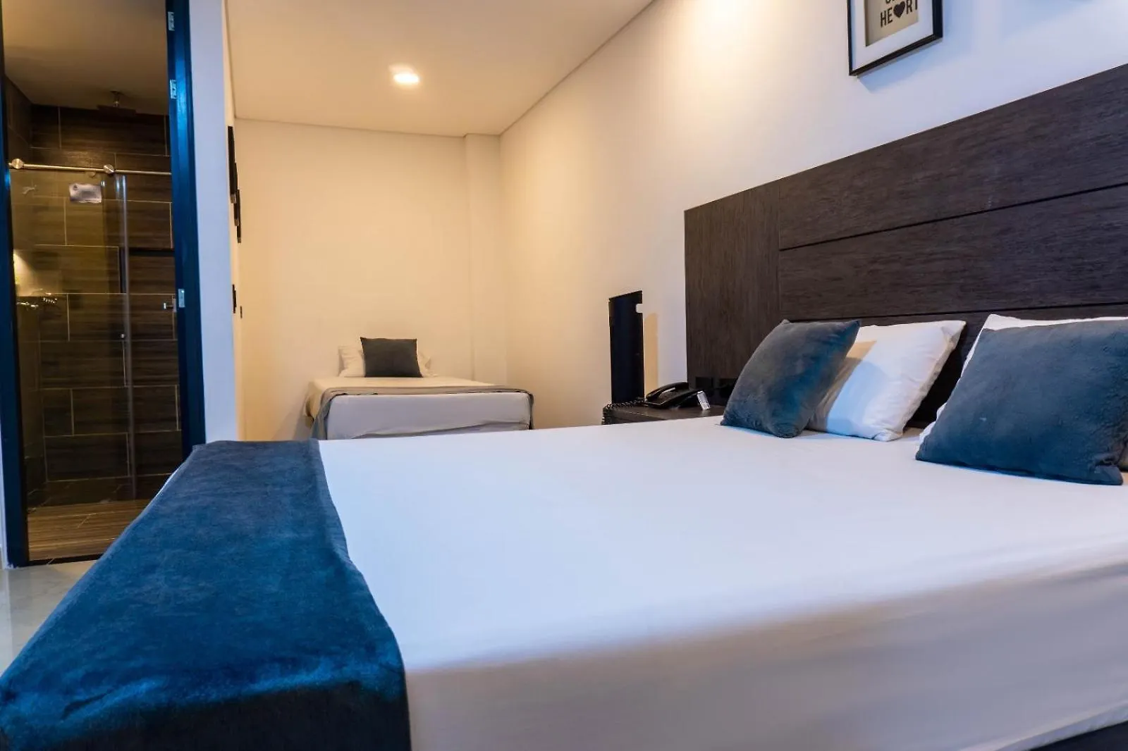 Hotel California Center Med Medellín